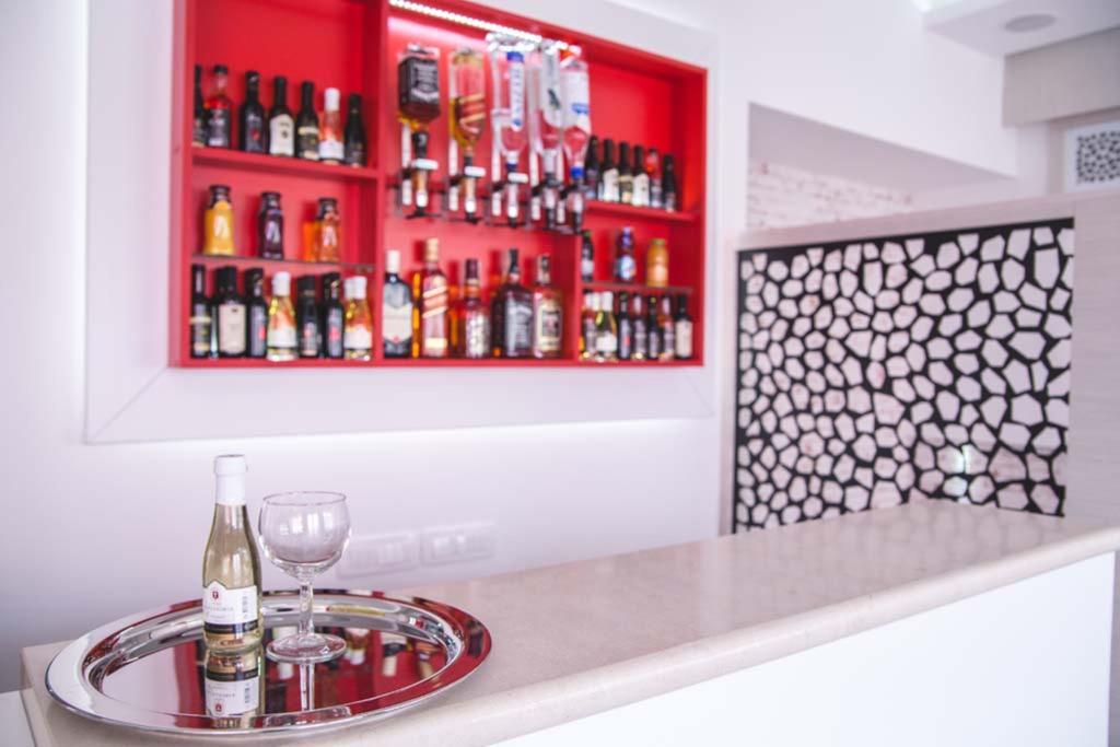Garni Hotel Alma Pirot Exterior foto