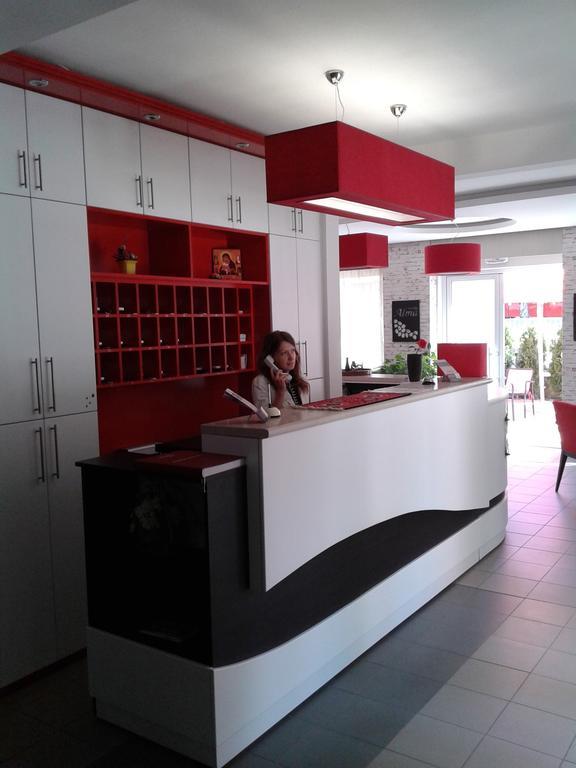 Garni Hotel Alma Pirot Exterior foto